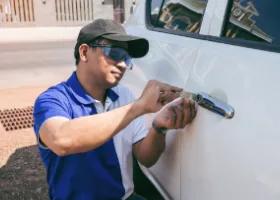 Car Locksmith in Rialto, CA